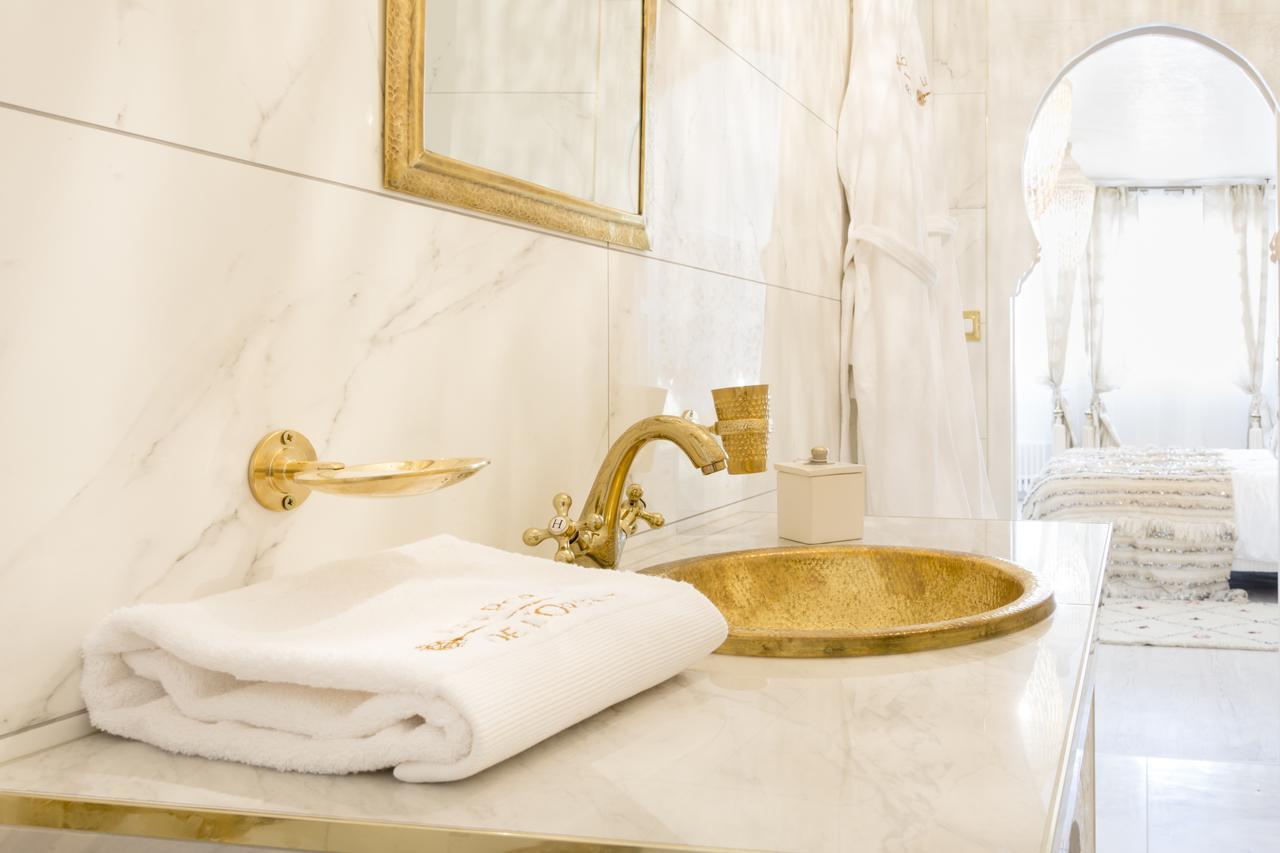 Riad Spa "Les Portes De L'Orient" טור מראה חיצוני תמונה